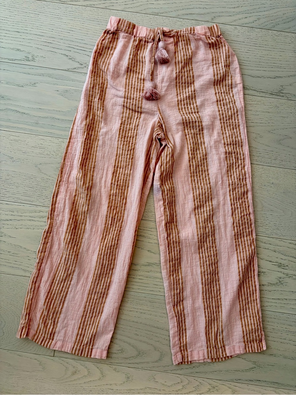 Like New!Pink Chicken Pink Linen Striped Pants